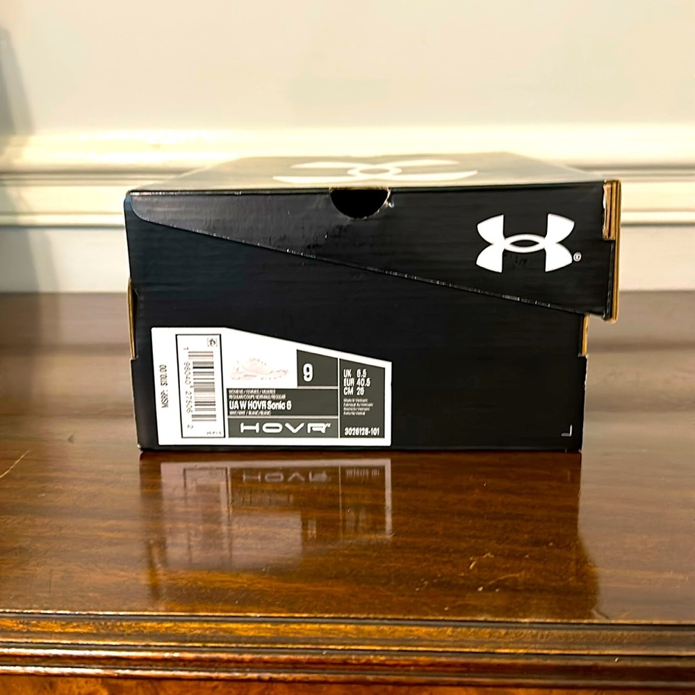 Under Armour women’s HOVR Sonic 6